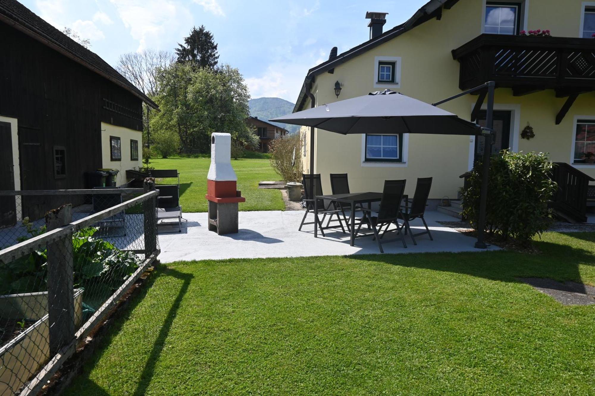 Ferienhaus Humer Altmuenster Bagian luar foto