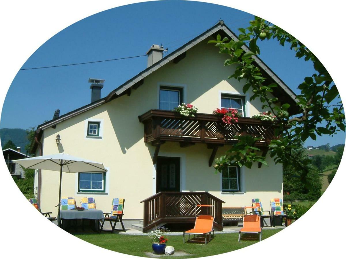 Ferienhaus Humer Altmuenster Bagian luar foto